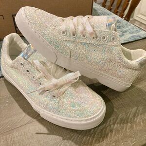 🆕 White Glitter Iridescent Sneakers